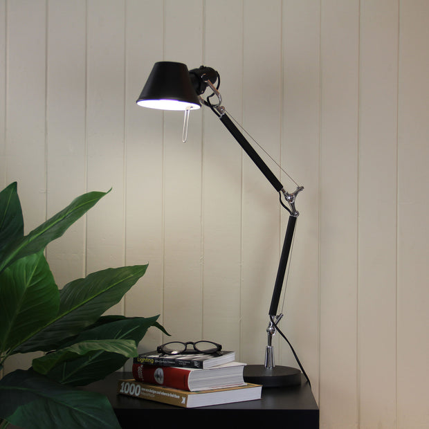 Forma Adjustable Desk Lamp Black Black