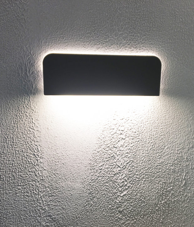 Kuk 10w LED Exterior Wall Light Grey