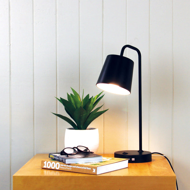 Henk Desk Lamp With USB Black Black
